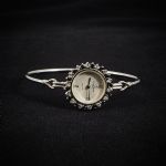 1344 2450 Damarmbandsur